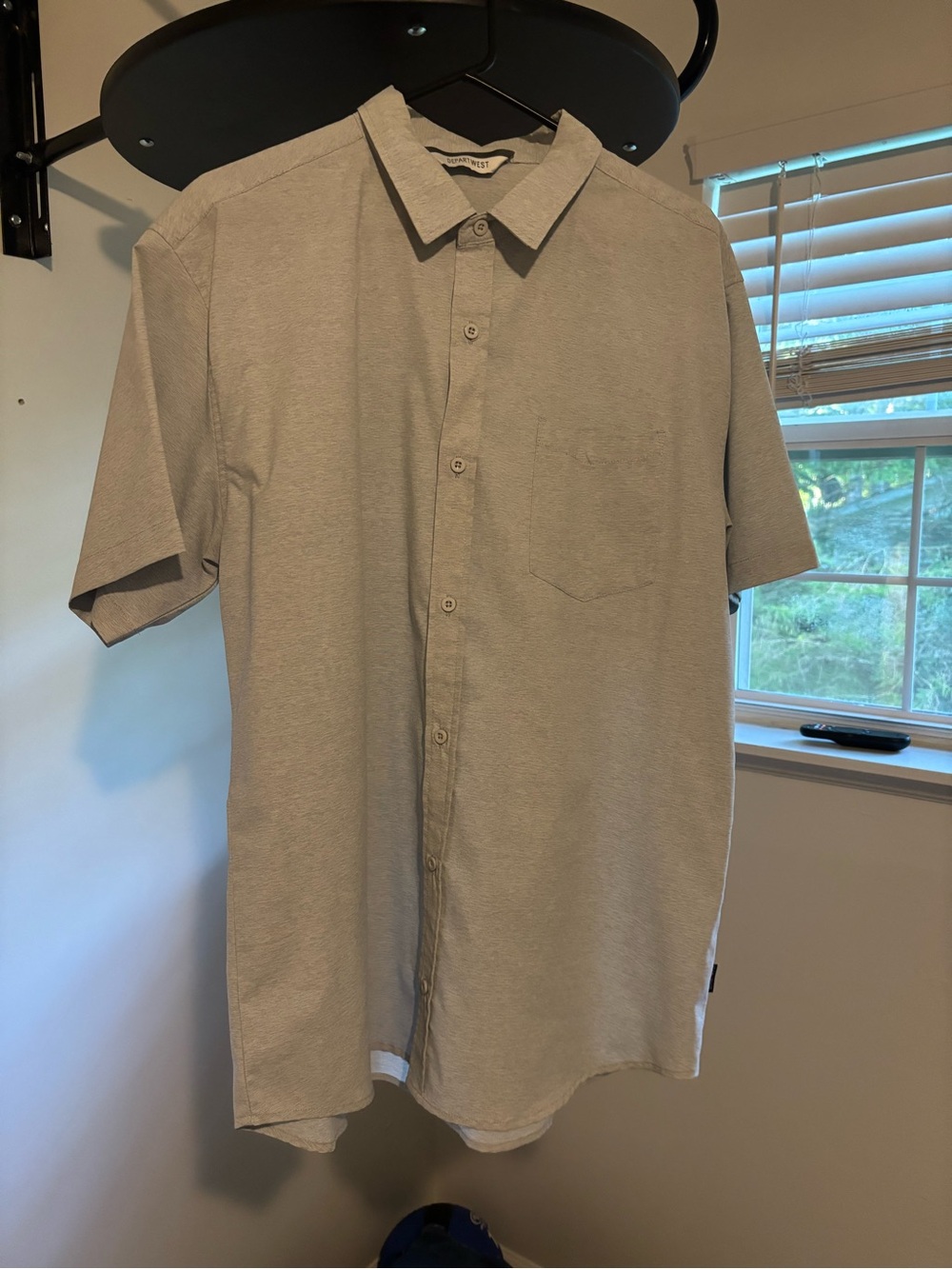 Men's Casual Short-Sleeve Button-Down Shirt — Light Taupe